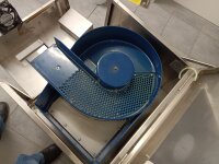 Wartung der Besteckpoliermaschine