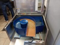 Wartung der Besteckpoliermaschine