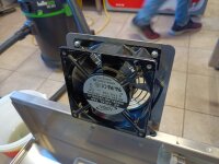 Wartung der Besteckpoliermaschine